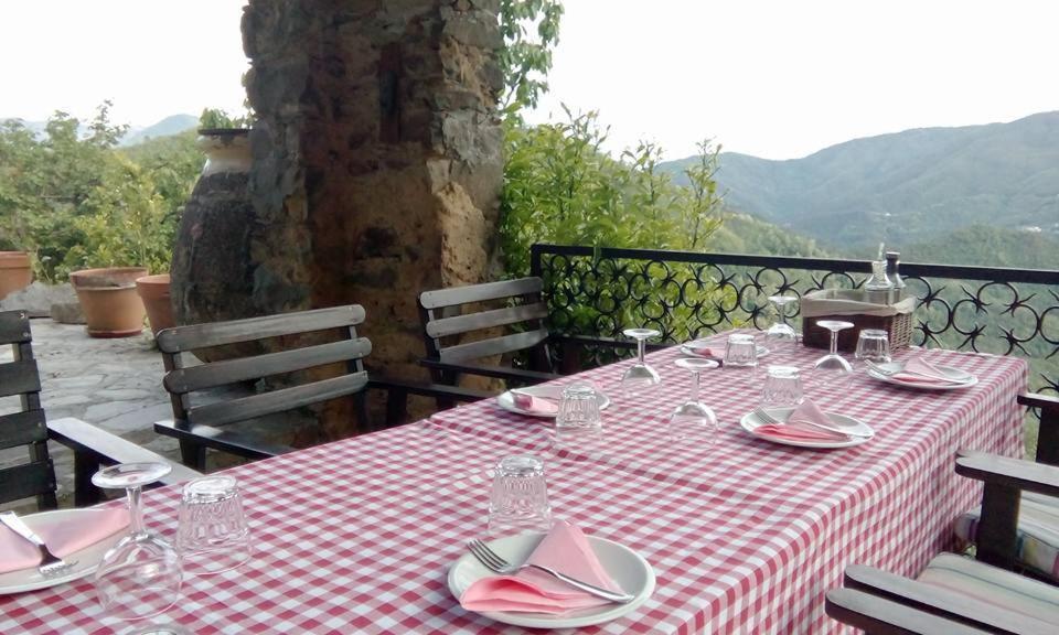 Ne Farmhouse B&B Castagnola 64 מראה חיצוני תמונה